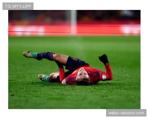 德国杯赛场上南野拓实左膝十字韧带断裂,赛季报销 德国杯赛场上南野拓实左膝十字韧带断裂,赛季报销